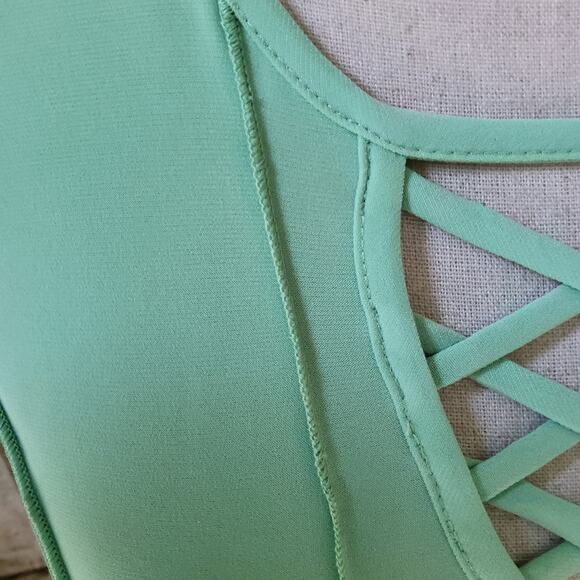 Sami & Jo Women's Short Sleeve Criss Cross V-Neck Seam Detail Top Summer Green - Picture 5 of 7